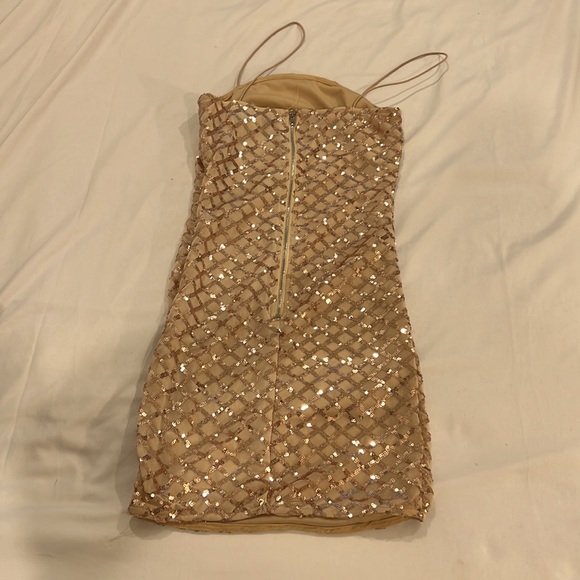 DRESS - NEW - Picture 2 of 2